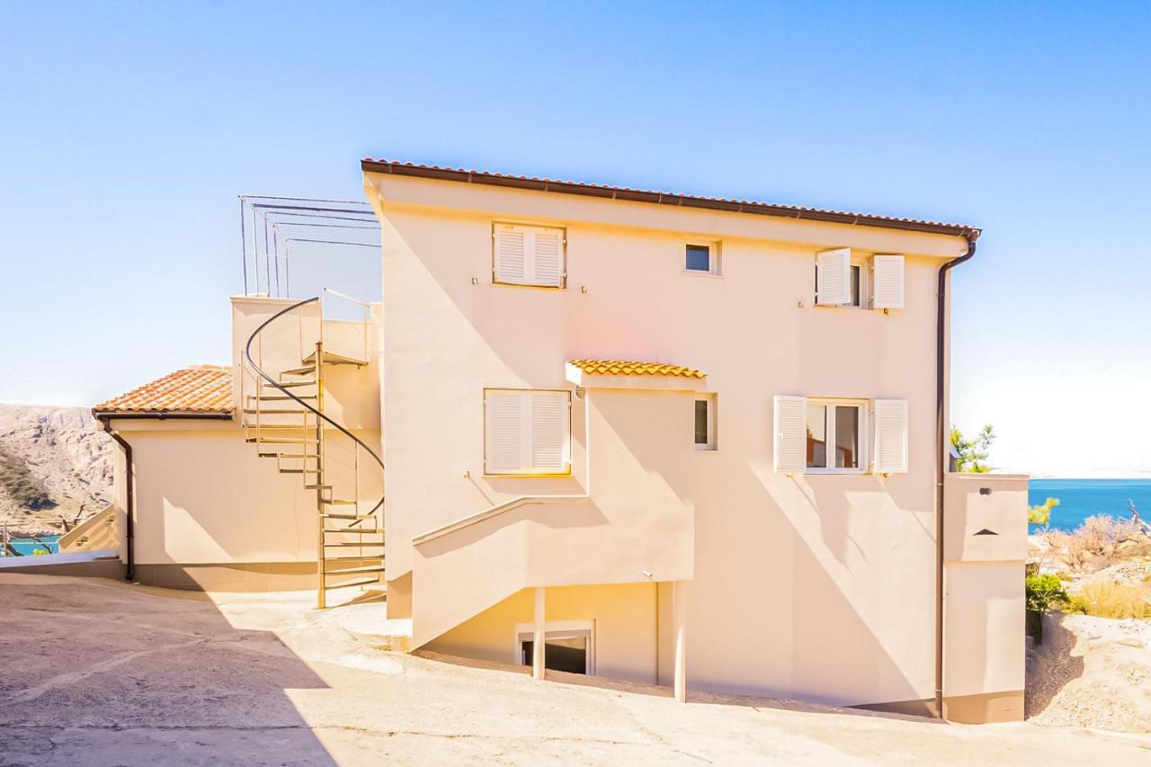 Apartment Zlatna Vala Relaxation In A Very Quiet Location
