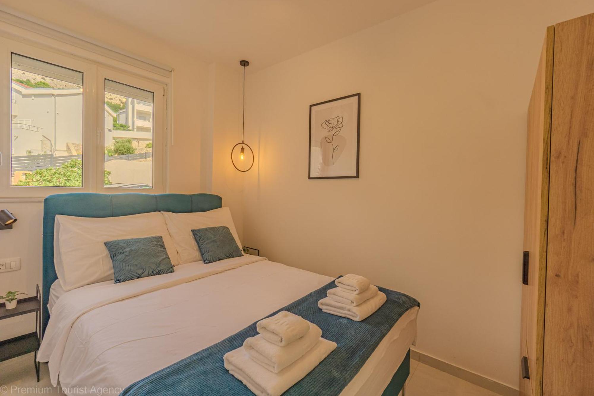 Apartment Zlatna Vala Relaxation In A Very Quiet Location Metajna