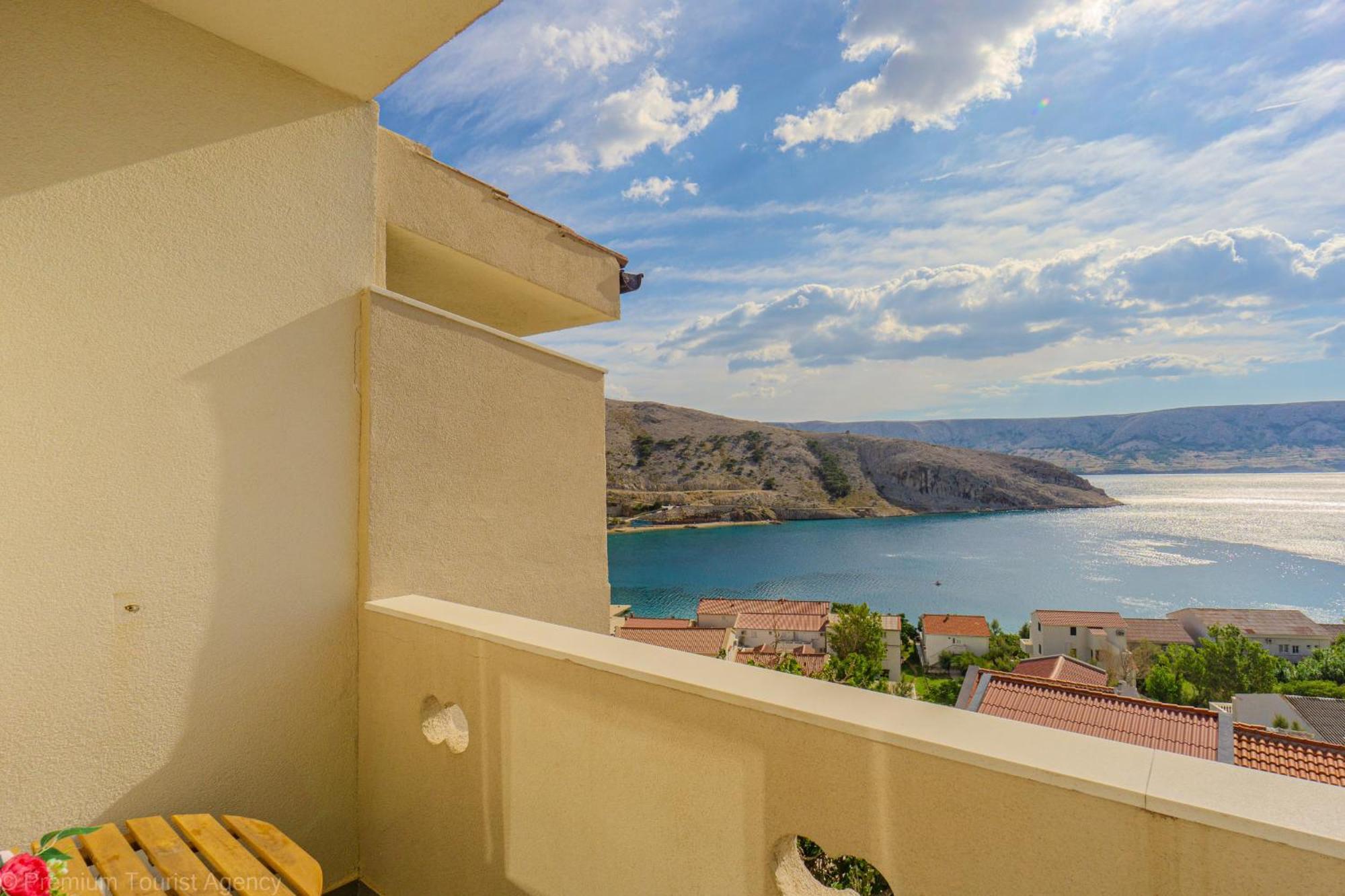 Zlatna Vala Relaxation In A Very Quiet Location Apartment
