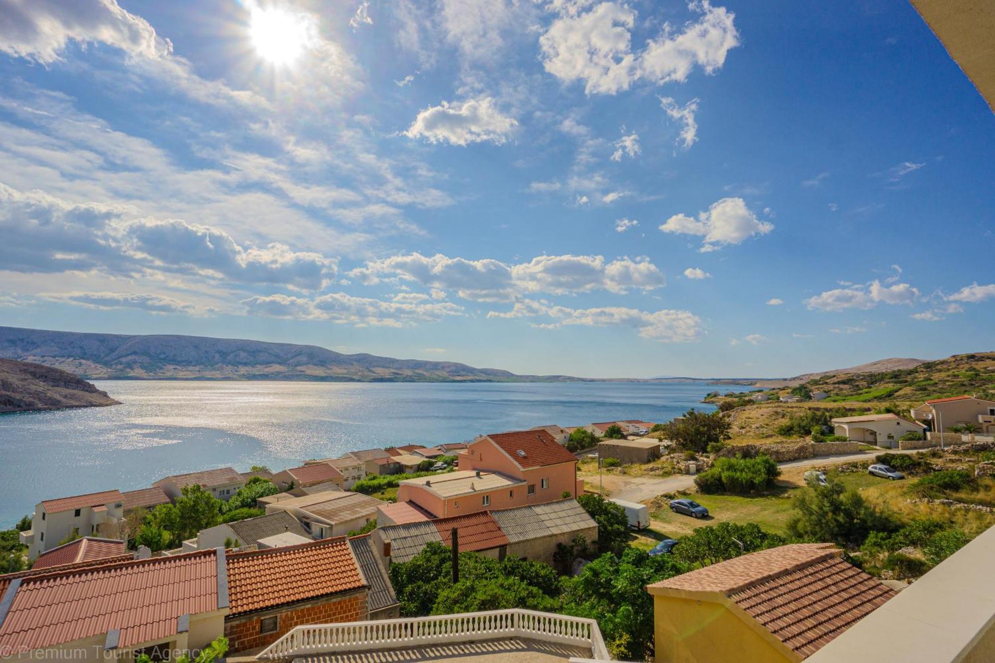 Apartment Zlatna Vala Relaxation In A Very Quiet Location